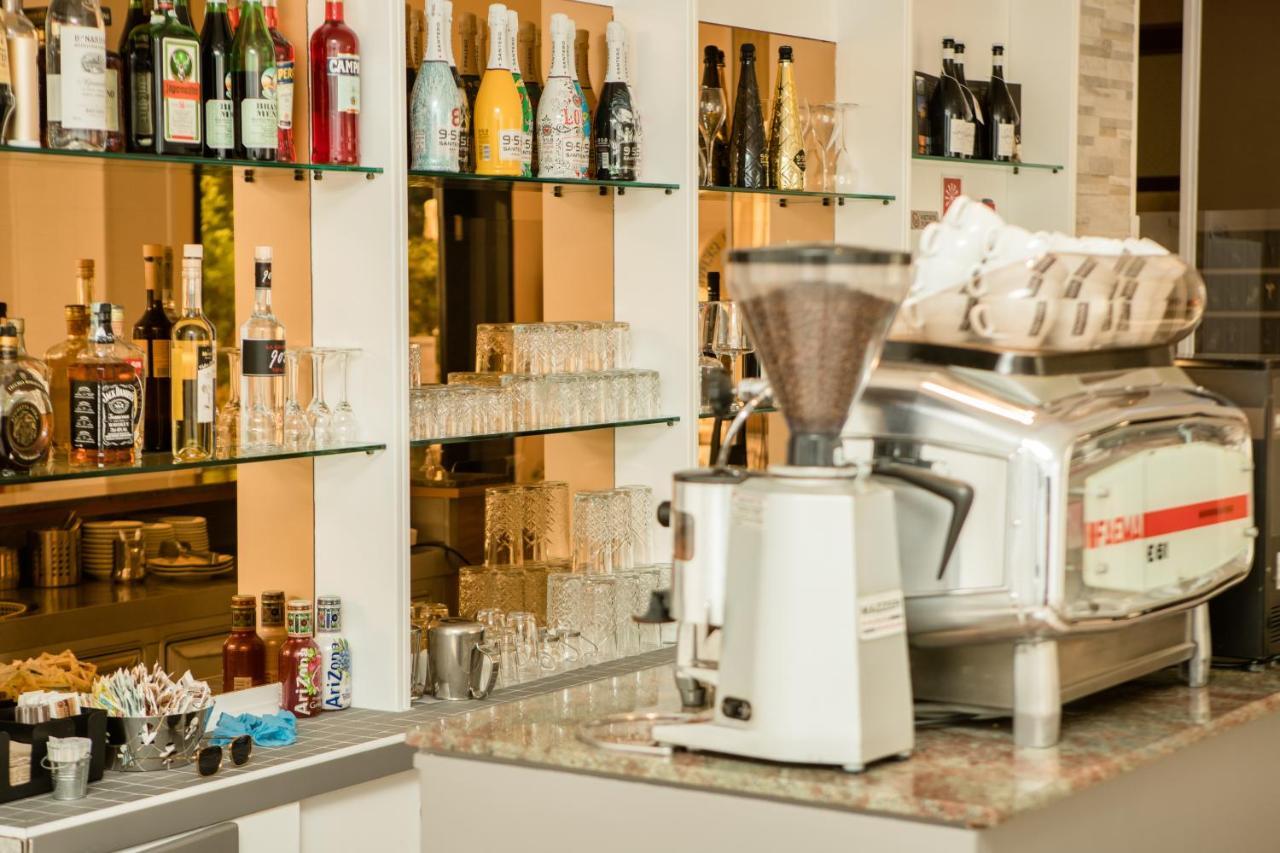 Hotel Lydia Cervia Dış mekan fotoğraf